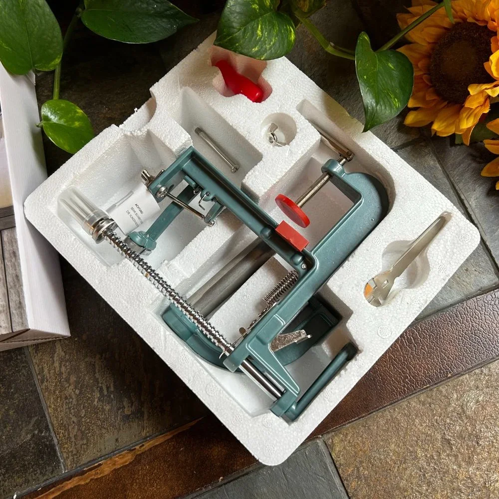 Apple Express Apple Corer, Peeler and Slicer (NEW) - Picture 14 of 14